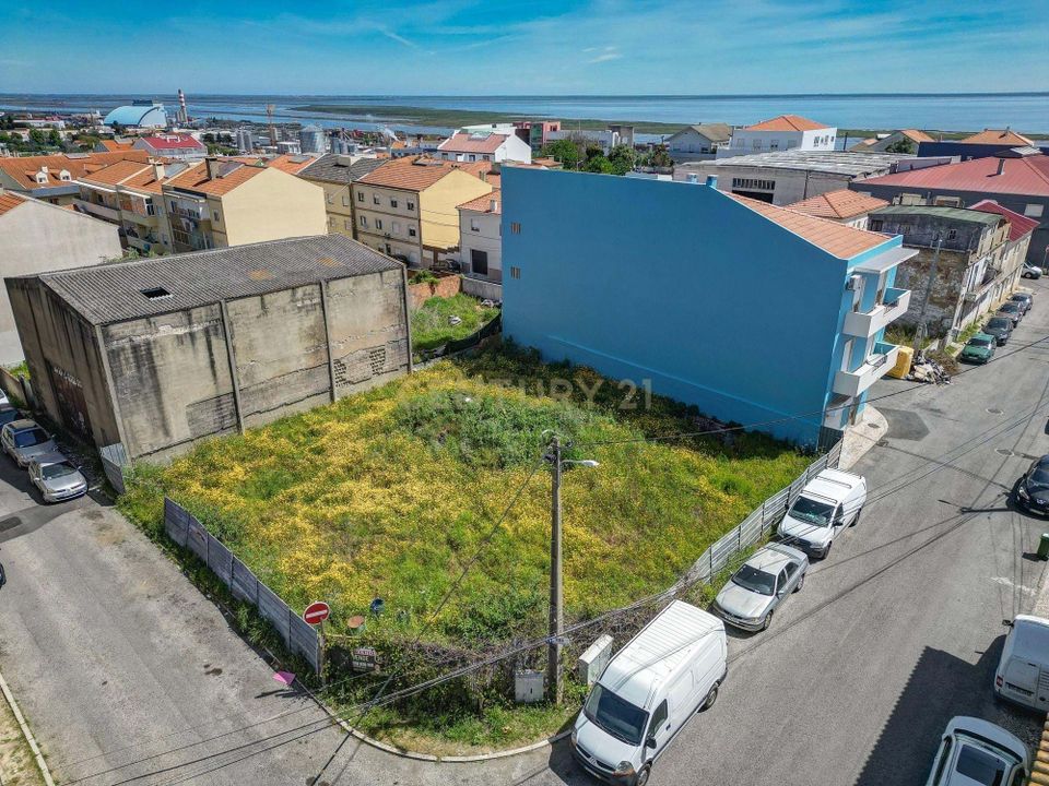 Helårsgrund i Santa Iria de Azoia, Lisbon - foto 3