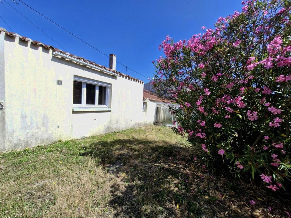 Landsbyhus i Saint-Georges-de-Pointindoux, Vendee - foto 1