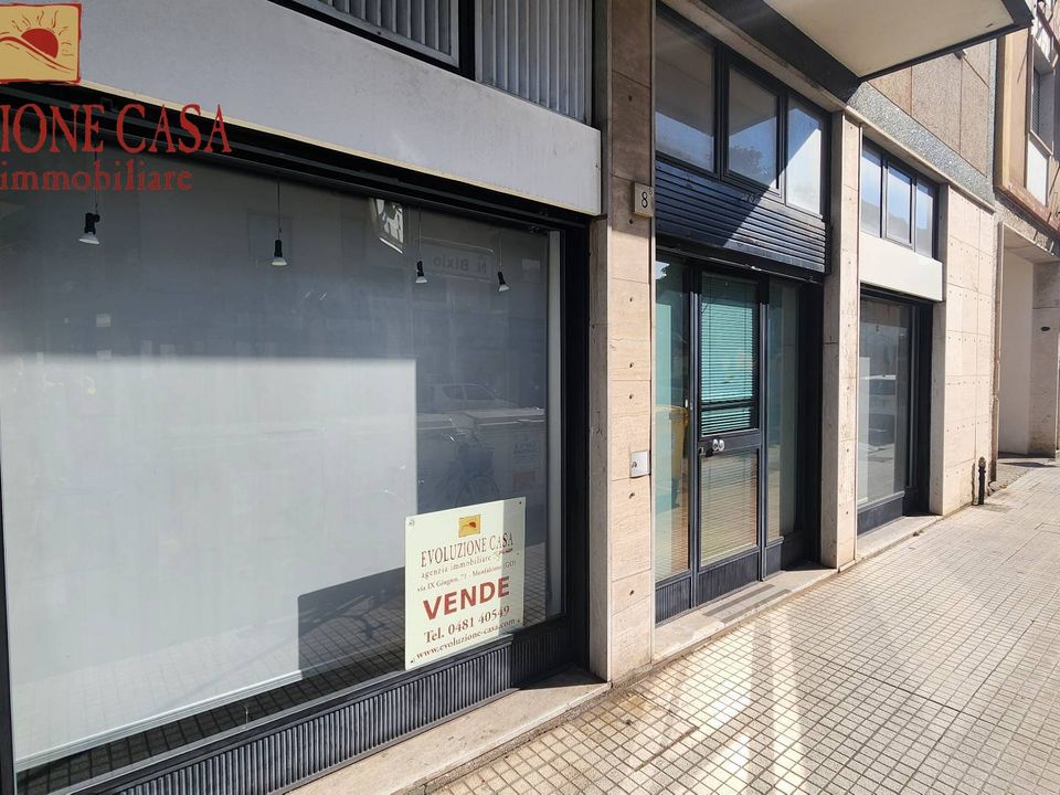 Erhvervsejendom i Monfalcone, Gorizia - foto 1