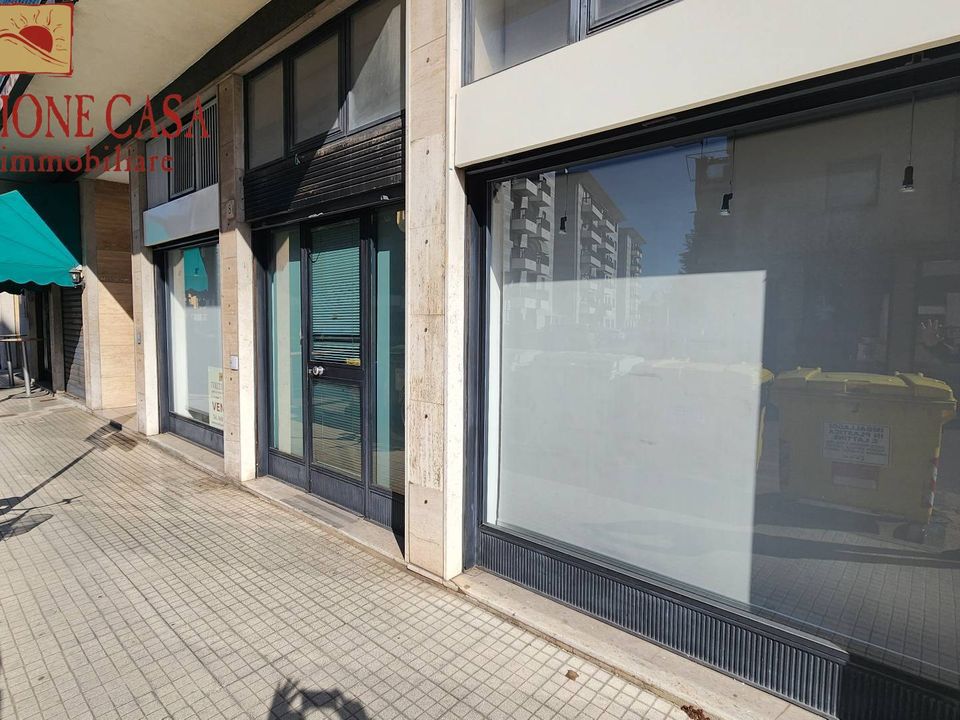 Erhvervsejendom i Monfalcone, Gorizia - foto 2