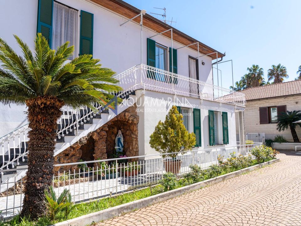 Lejlighed i Taggia, Imperia - foto 1