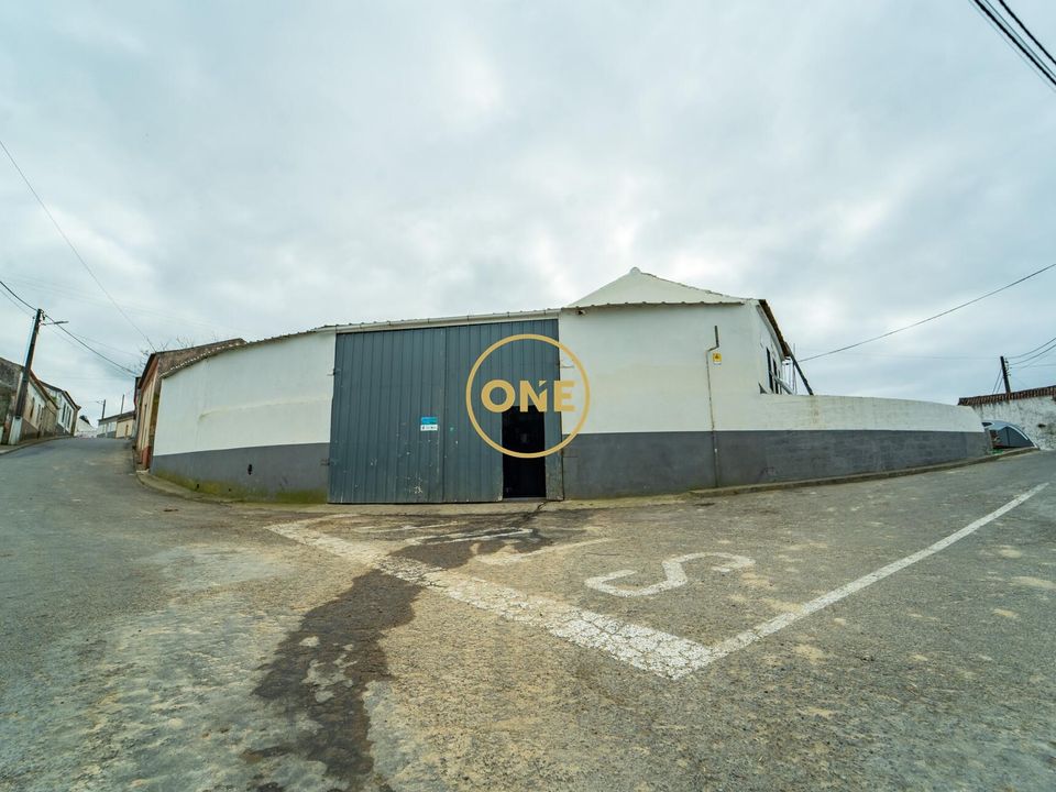 Garage i Ribeira Grande, Sao Miguel - foto 1