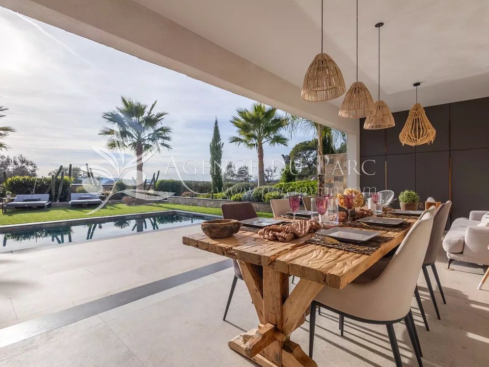 Villa in Opio, Alpes-Maritimes - foto 1