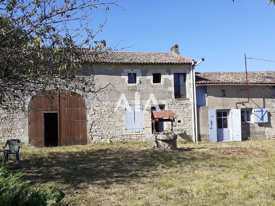 Villa i Saint-Martin-Du-Clocher, Charente - foto 1