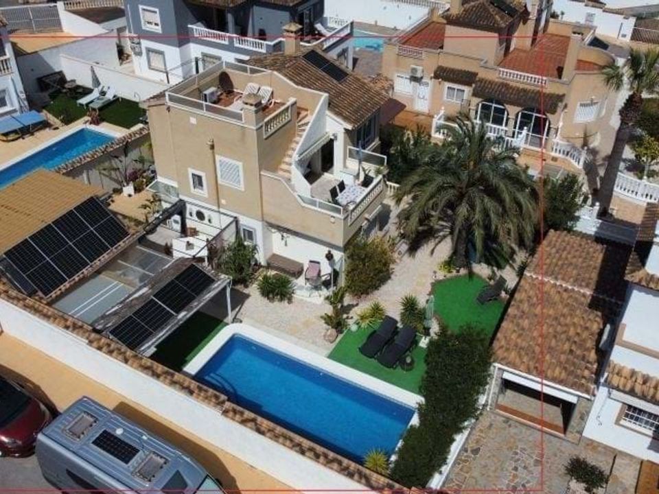 Villa i Orihuela Costa, Alicante - foto 1