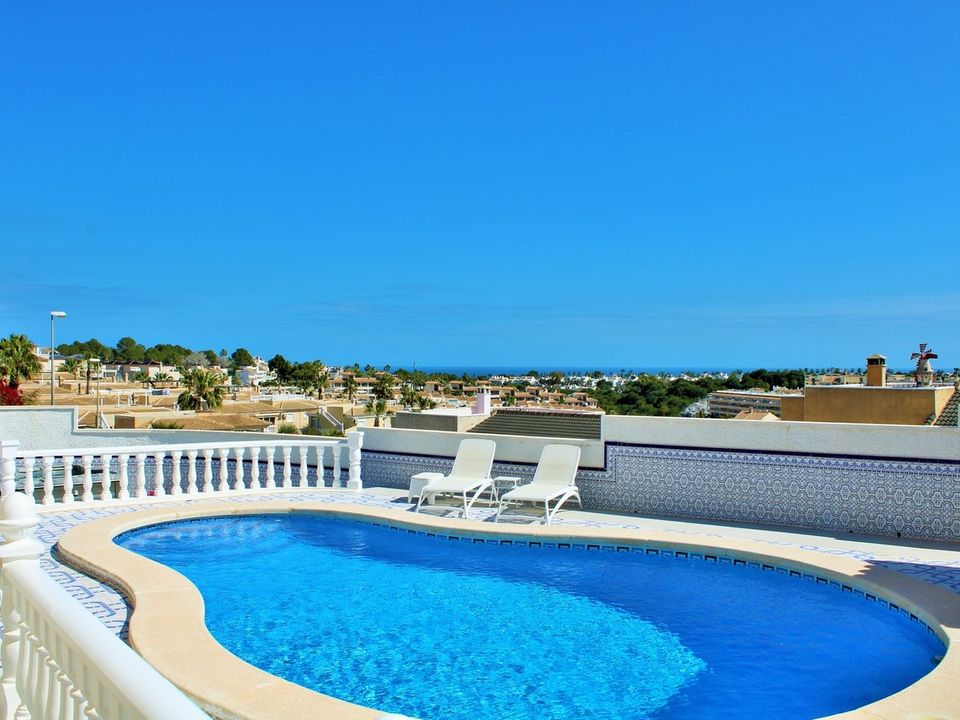 Villa i Villamartin, Alicante - foto 1