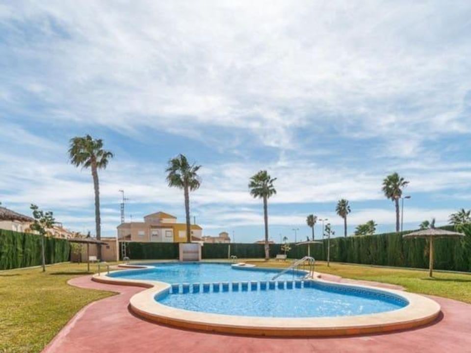 Lejlighed i Torrevieja, Alicante - foto 2