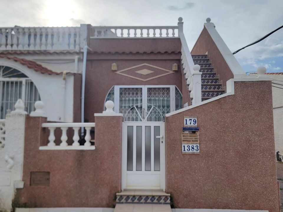 Casa unifamiliar a Torrevieja, Alicante - foto 2