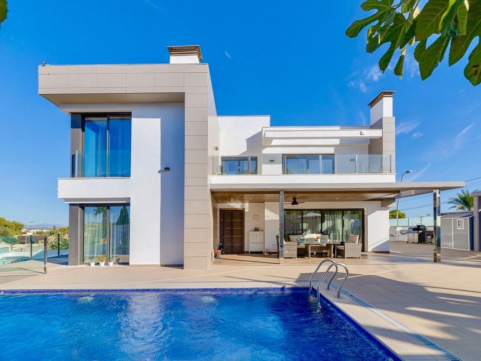 Villa i Torrevieja, Alicante - foto 1