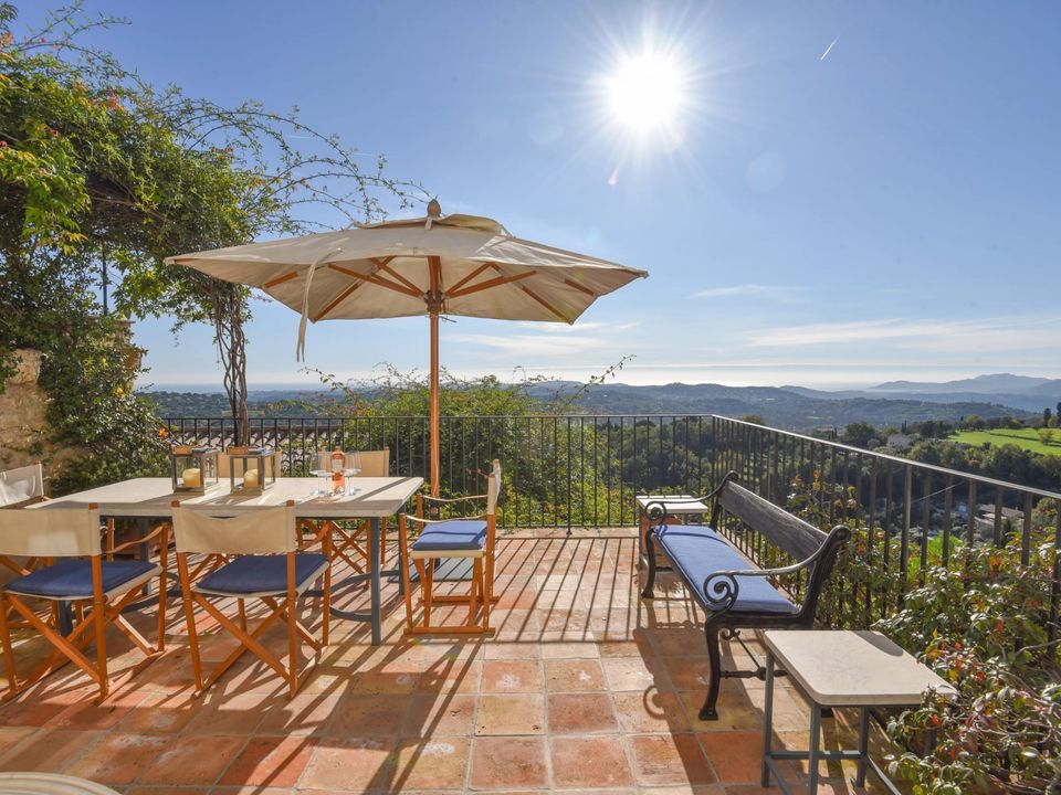 Villa i Chateauneuf-Grasse, Alpes-Maritimes - foto 1