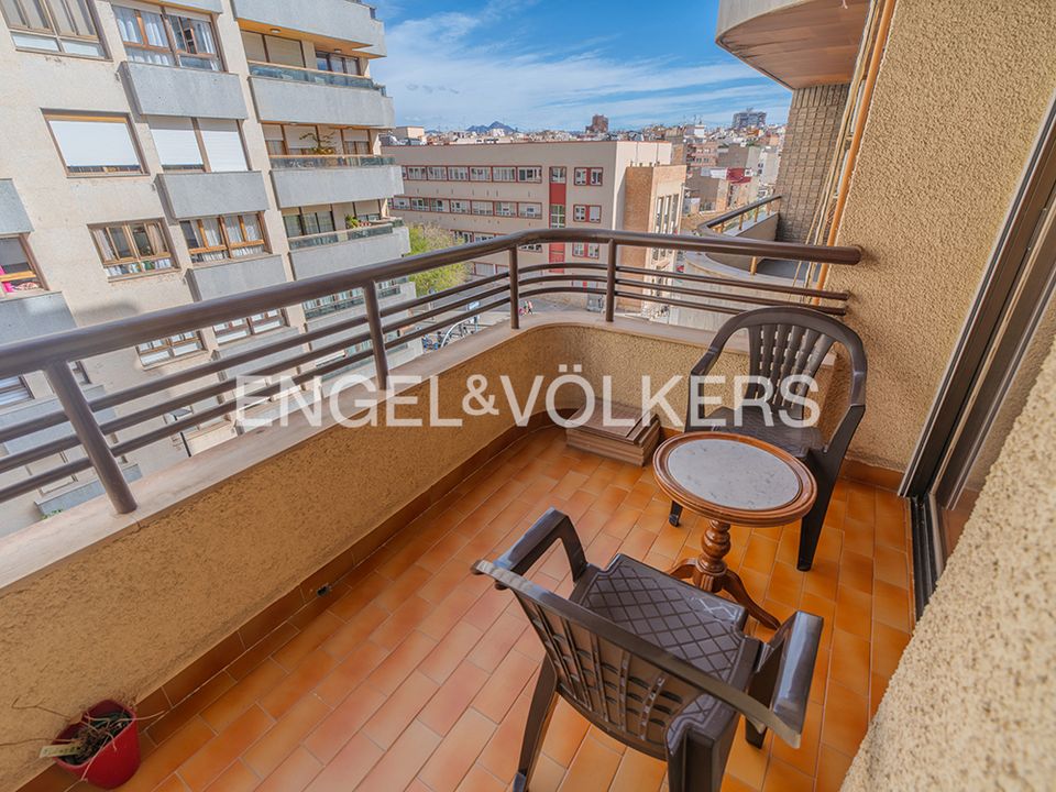 Lejlighed i Alicante, Alicante - foto 1