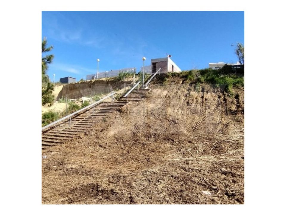 Helårsgrund i Costa da Caparica, Setubal - foto 1