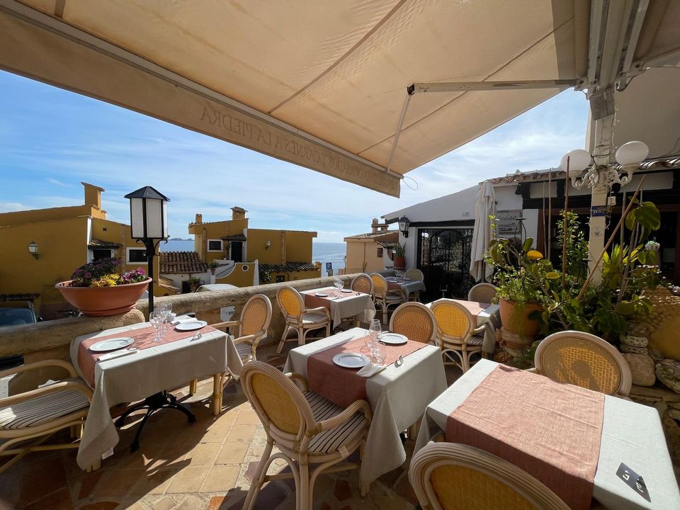 Erhvervsejendom i Cala Fornells, Mallorca - foto 2