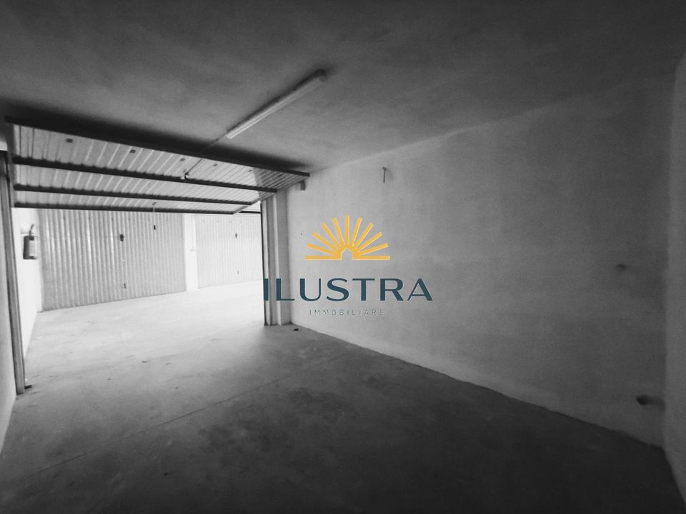 Plazas de parking en San Benedetto Del Tronto, Ascoli Piceno - foto 2