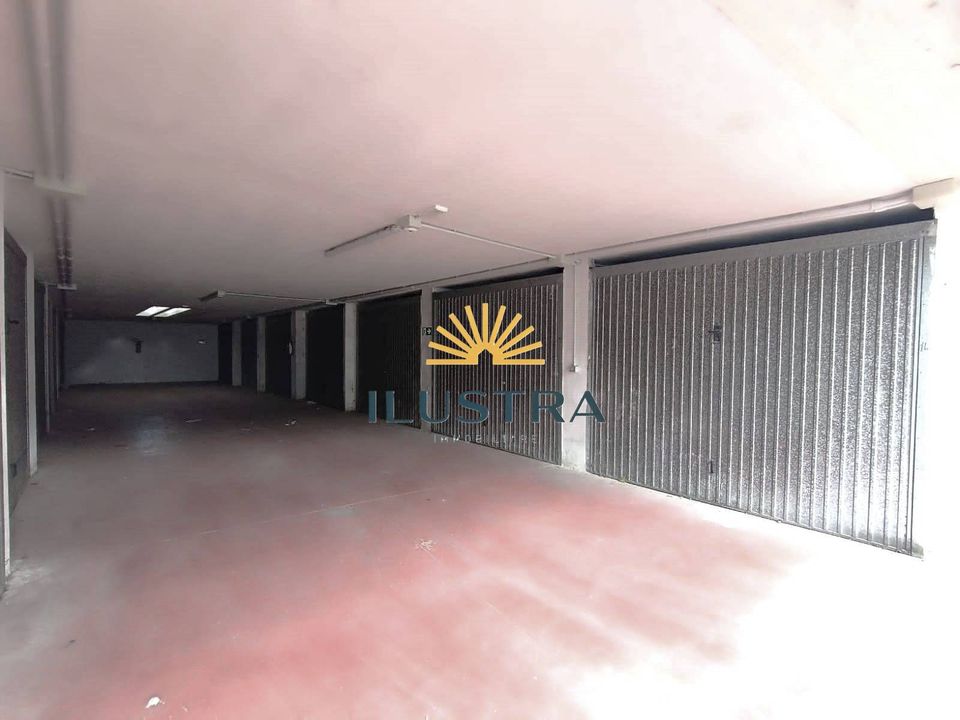 Plazas de parking en San Benedetto Del Tronto, Ascoli Piceno - foto 5