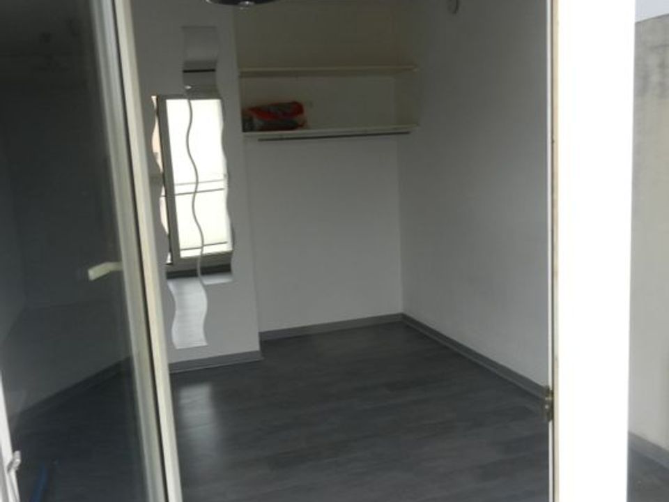 Studio in Grenoble, Isere - photo 2