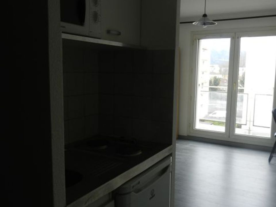 Studio in Grenoble, Isere - photo 4