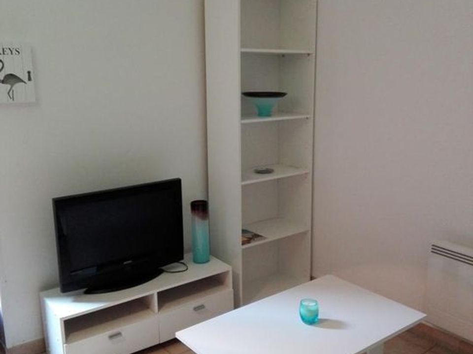 Studio in Serignan, Herault - photo 4