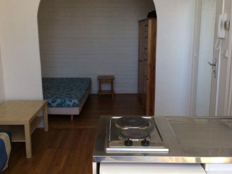 Apartment in Tours, Indre-et-Loire - photo 2