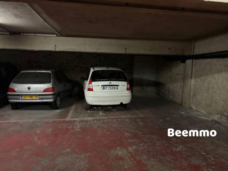 Espai d'estacionament a Paris, Paris - foto 2