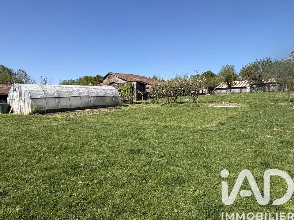 Casa de pueblo en Saint-Hilaire-de-Voust, Vendee - foto 2