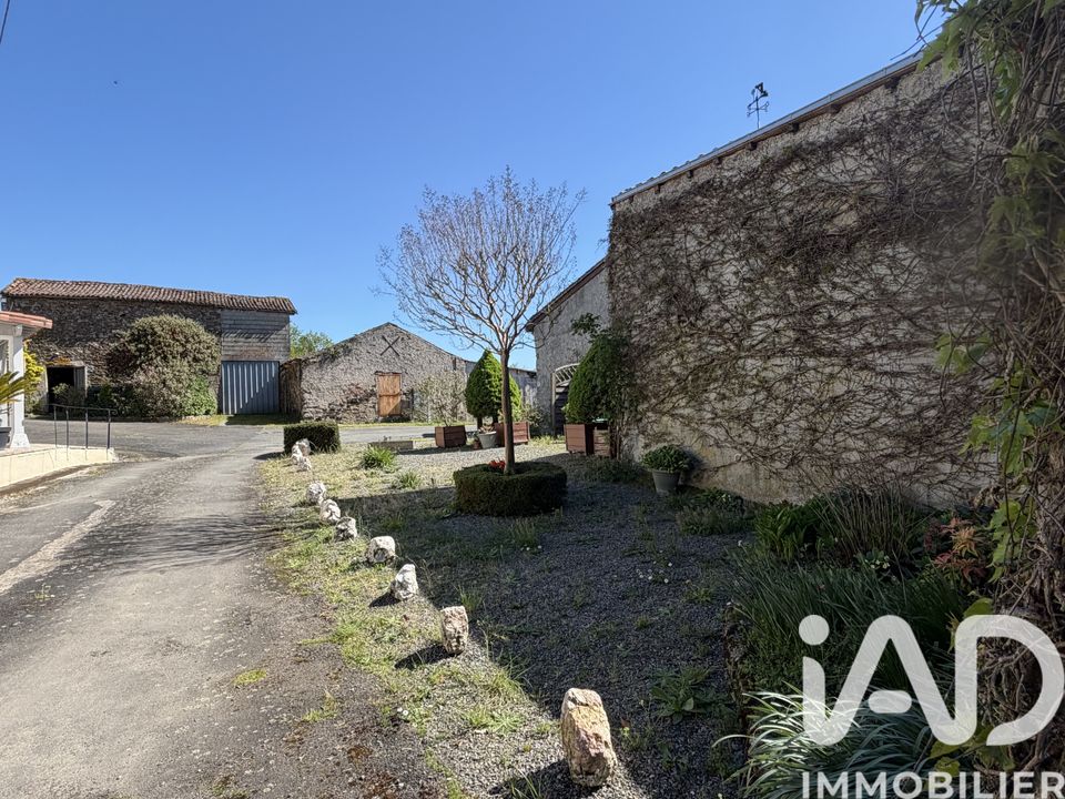 Casa de pueblo en Saint-Hilaire-de-Voust, Vendee - foto 3