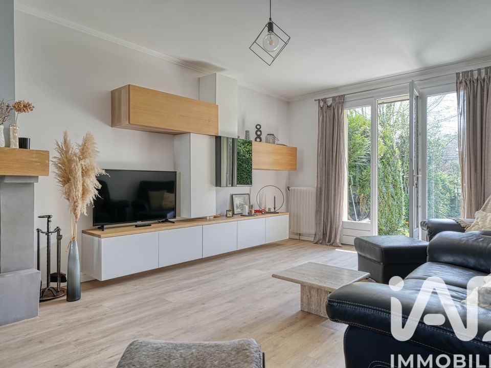 Villa i Les Pavillons-sous-Bois, Seine-Saint-Denis - foto 1