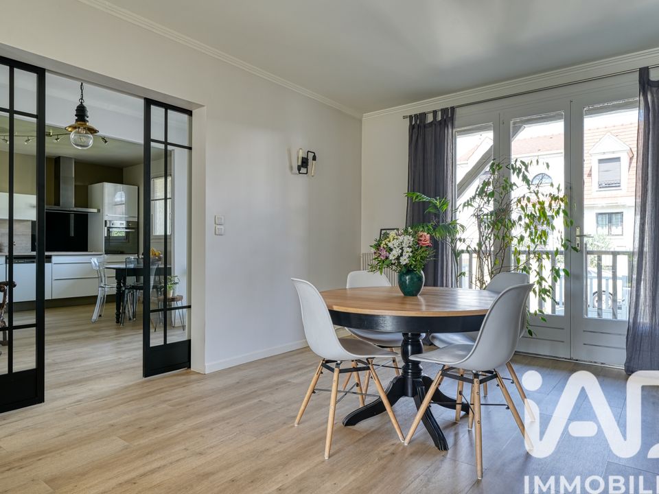 Villa i Les Pavillons-sous-Bois, Seine-Saint-Denis - foto 4