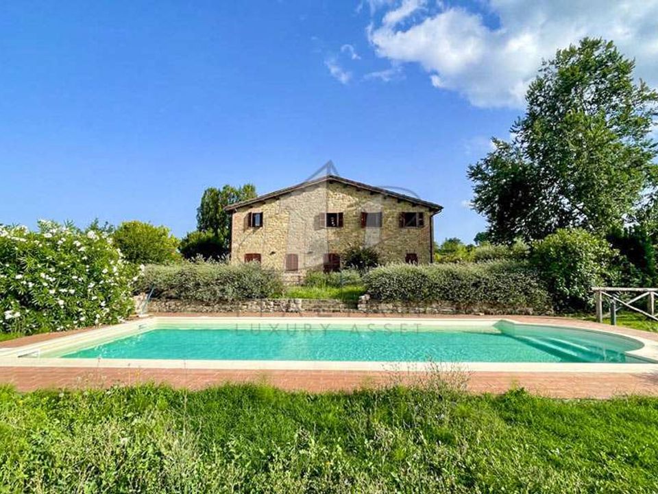 Landejendom i Amandola, Fermo - foto 1