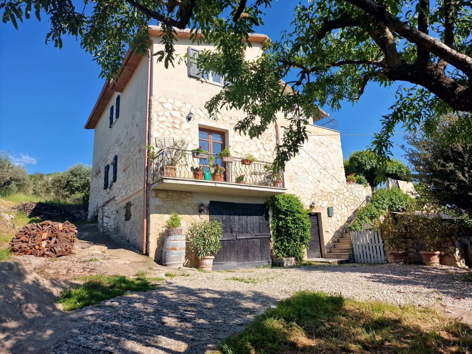 Villa i Montecchio, Terni - bilde 1