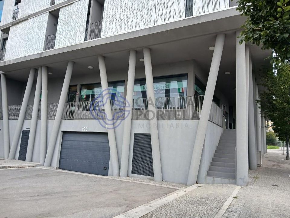 Erhvervsejendom i Maia, Porto - foto 1