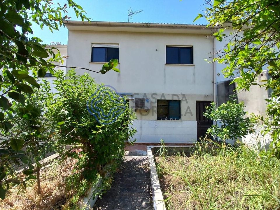 Casa adossada a Entroncamento, Santarem - foto 1