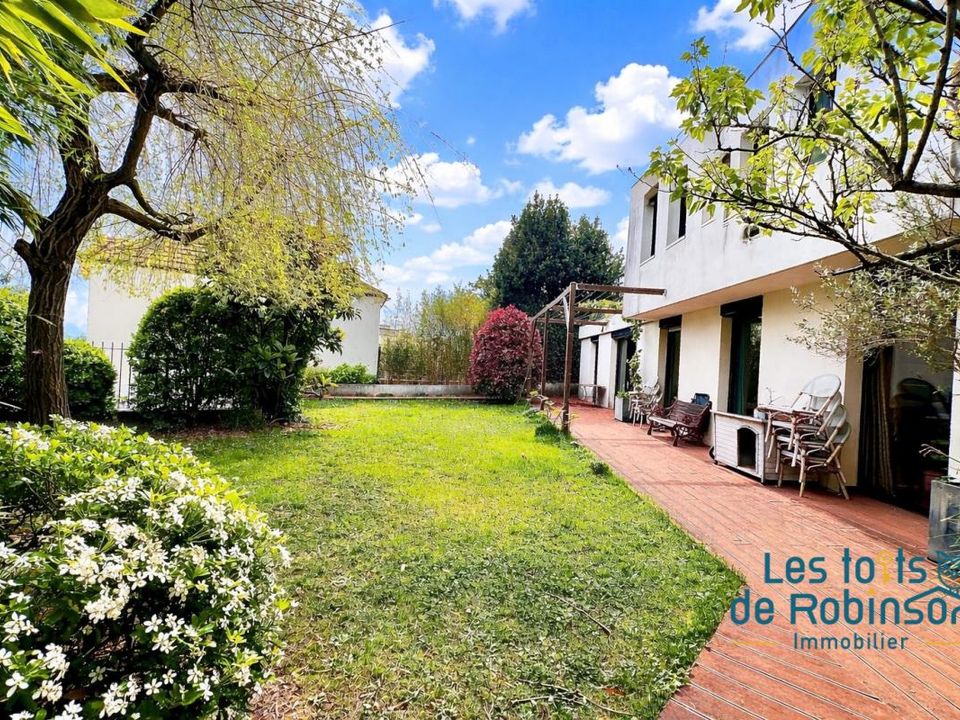 Villa i Le Plessis-Robinson, Hauts-de-Seine - foto 1