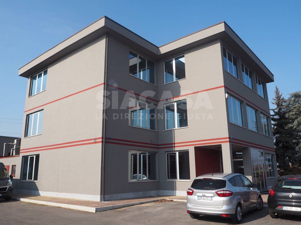 Gewerbeimmobilie in Sulbiate, Monza and Brianza - Foto 1
