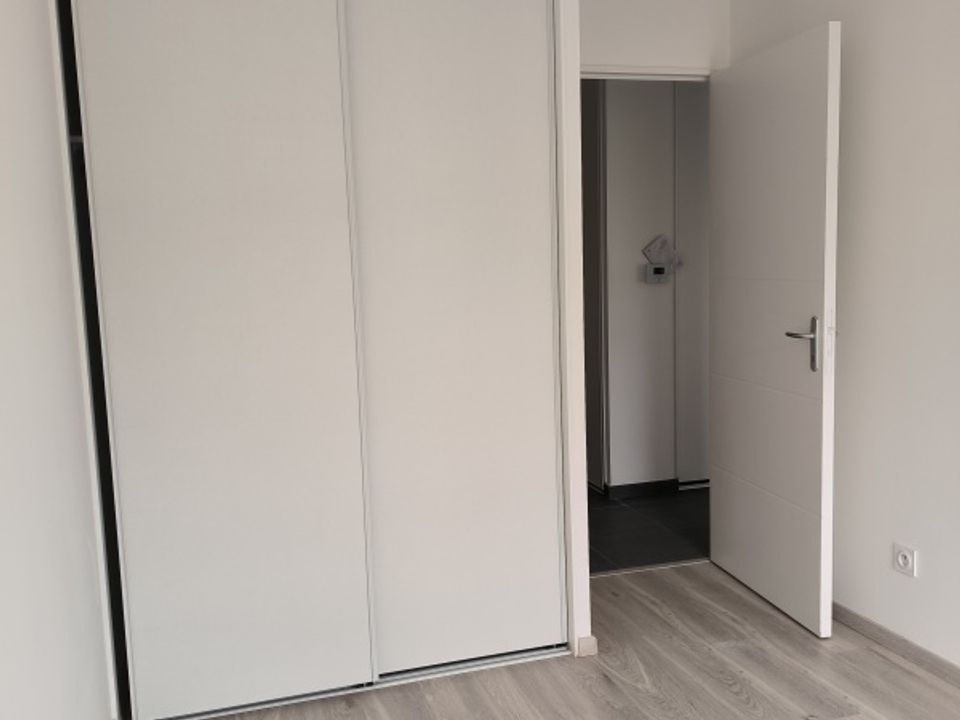 Apartment in Villefranche-sur-Saône, Rhone - photo 4