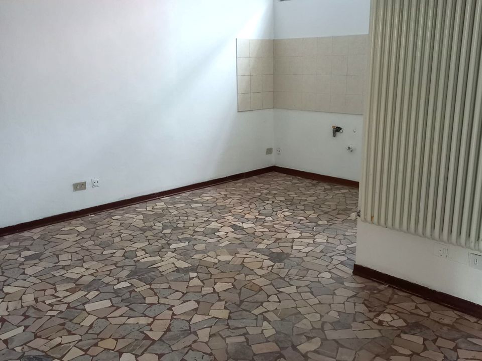 Erhvervsejendom i Bologna, Bologna - foto 4