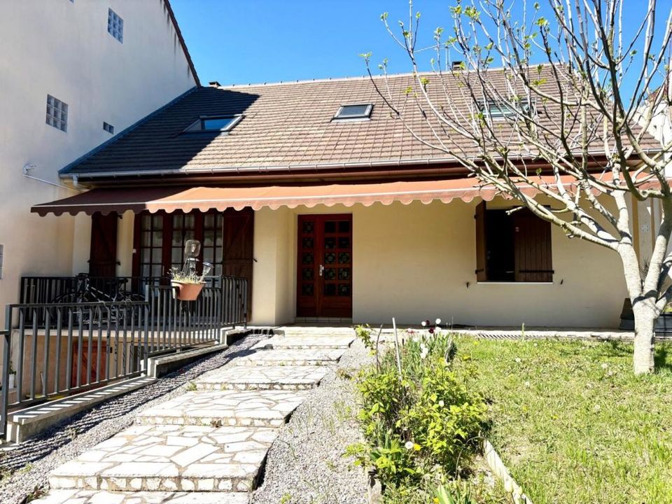 Villa i Roissy-en-Brie, Seine-et-Marne - foto 1
