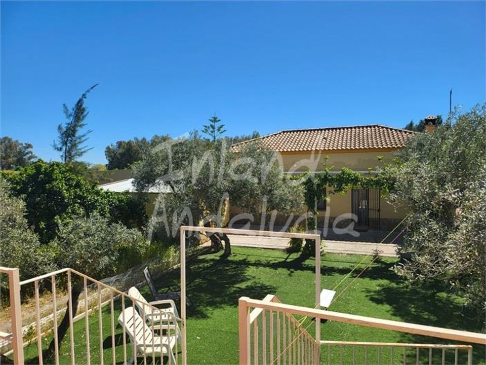 Cortijo en Marchena, Sevilla - foto 1
