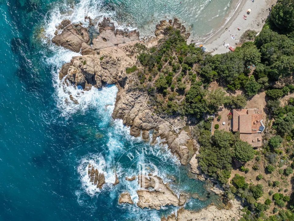 Villa i Sari-Solenzara, Corse-du-Sud - foto 1
