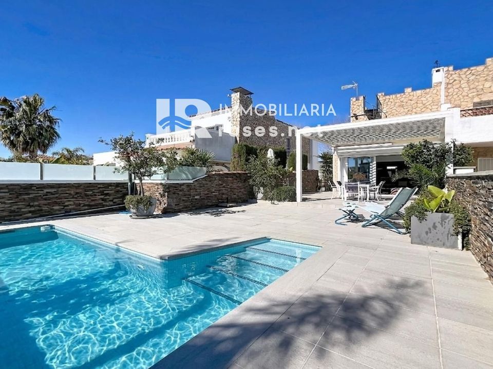 Rækkehus i Empuriabrava, Gerona - foto 1
