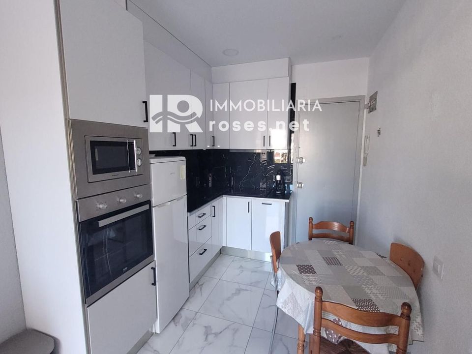 Lejlighed i Empuriabrava, Gerona - foto 4