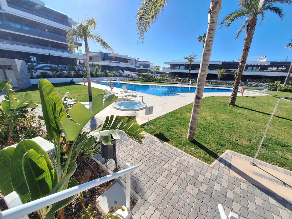 Reihenhaus in Torrevieja, Alicante - Foto 1