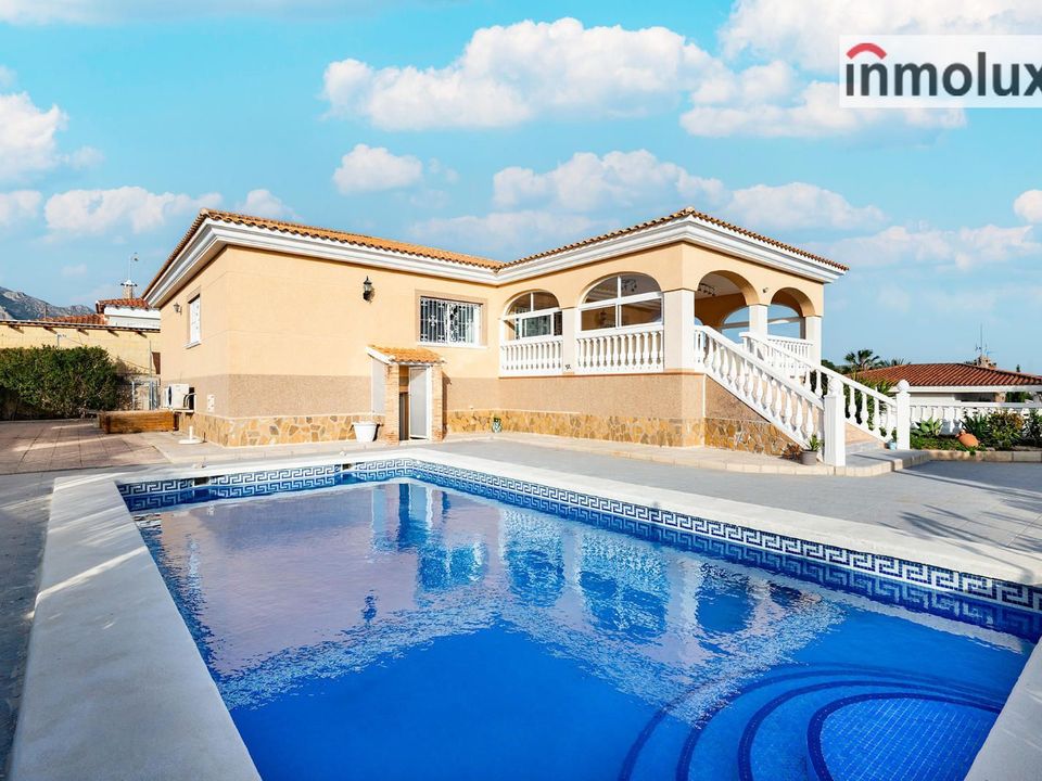 Villa i Busot, Alicante - foto 1