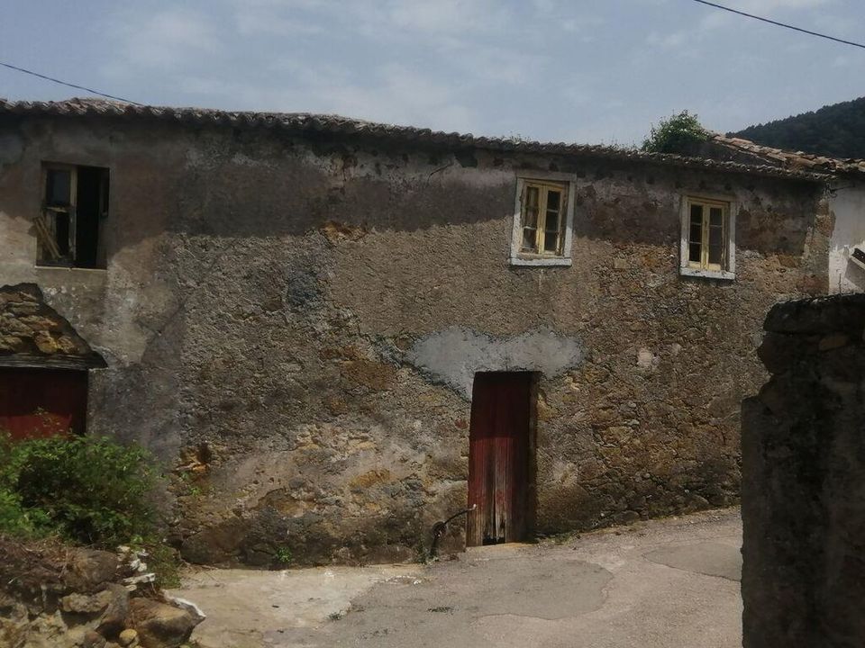 Dom szeregowy: Miranda do Corvo, Coimbra – zdjęcie 1
