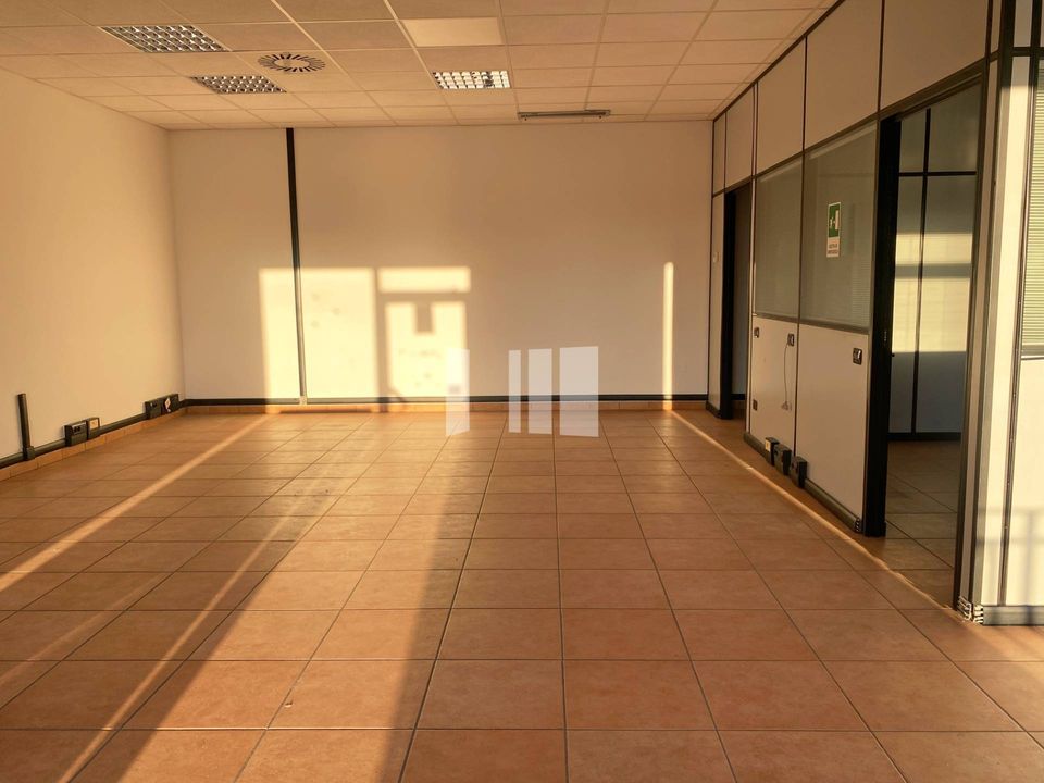 Erhvervsejendom i Giulianova, Teramo - foto 2