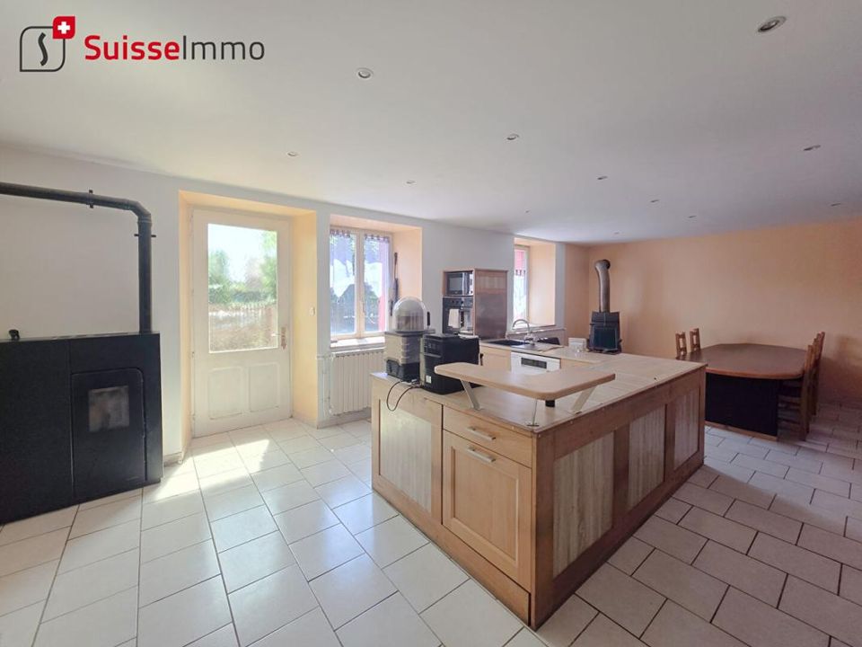 Villa i Fontenelle-Montby, Doubs - bilde 1