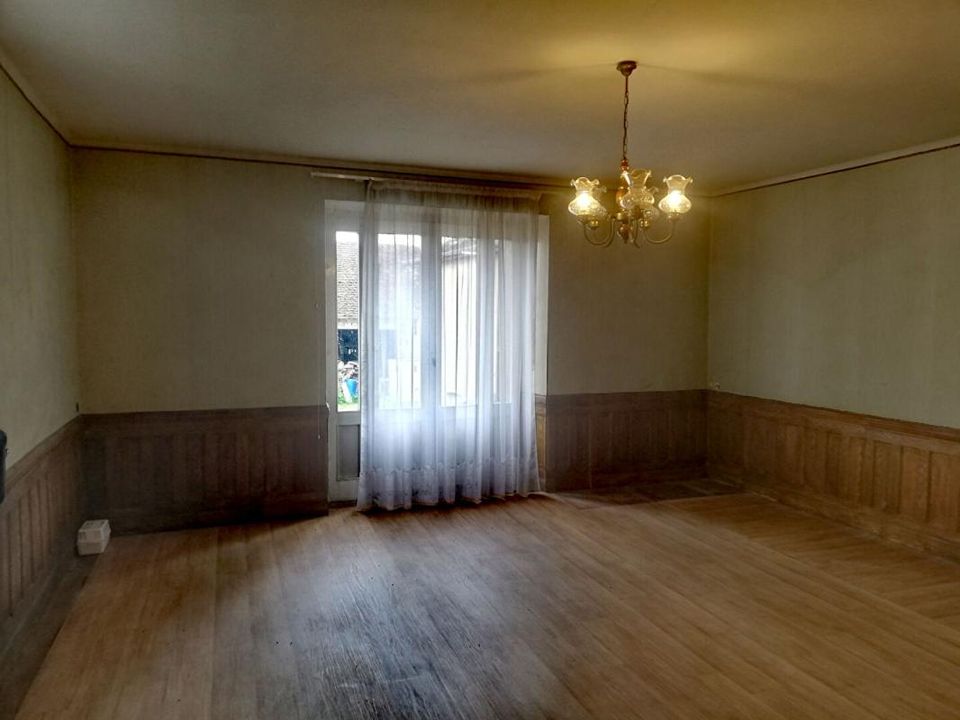 Landsbyhus i Anchenoncourt-et-Chazel, Haute-Saone - foto 5