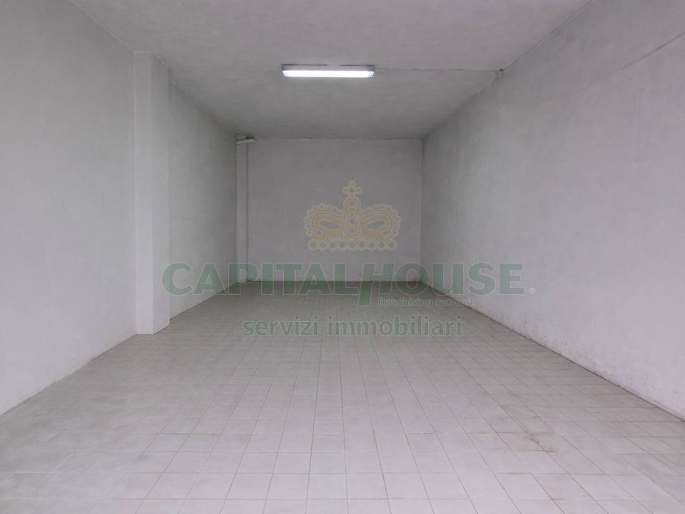 Parkeringsplads i Capua, Caserta - foto 3
