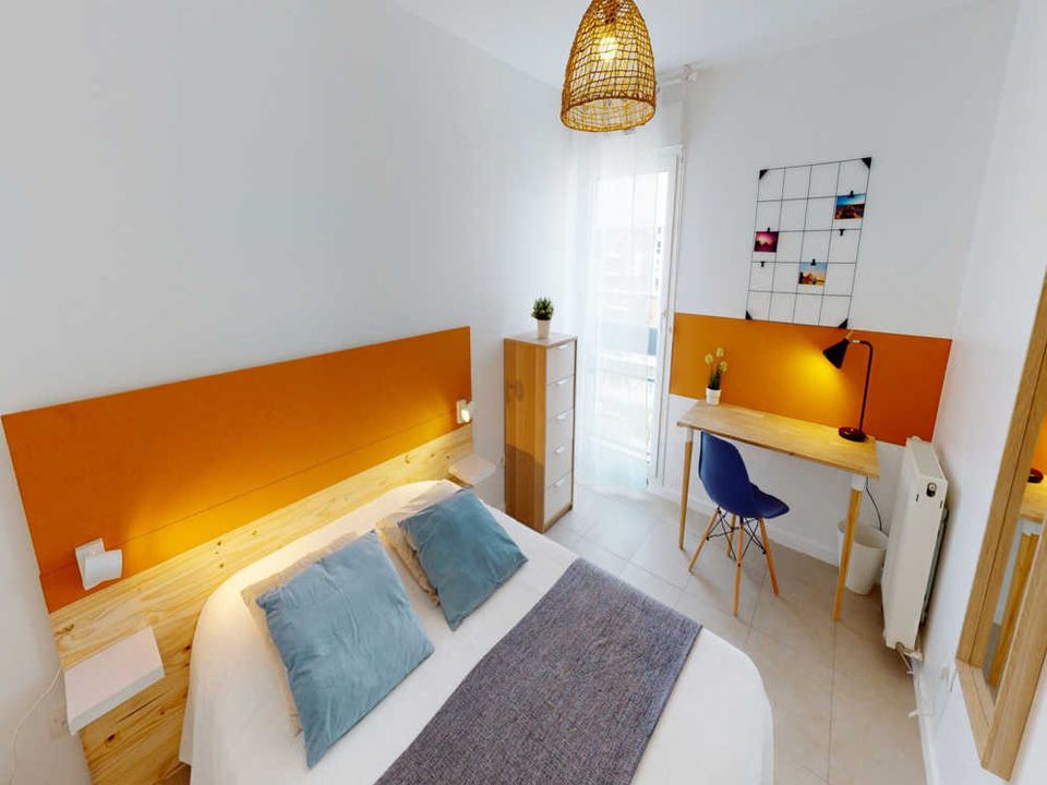 Apartment in Paris, Paris - photo 2