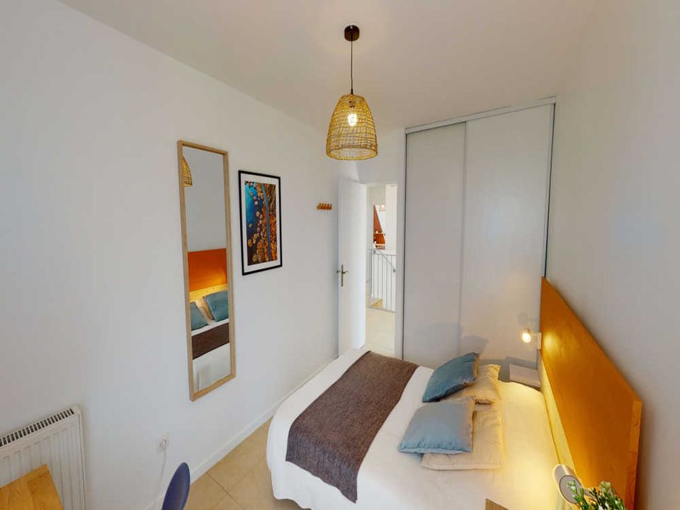 Apartment in Paris, Paris - photo 3